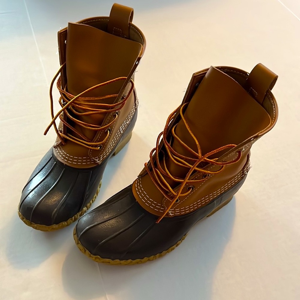 L.L. Bean 8in Boot W’s